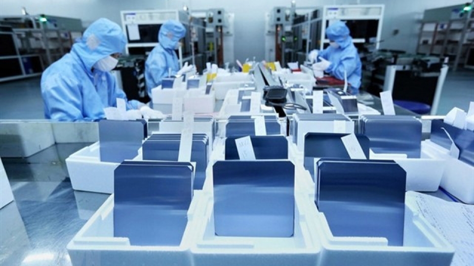 Electronics lead Vietnam’s trade, with China the largest supplier